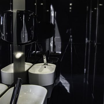 La Fashion Toilet di Calenzano (Firenze), si aggiudica il 5° Architecture Awards di BUILD come Best Prefabricated Bathroom 2019
