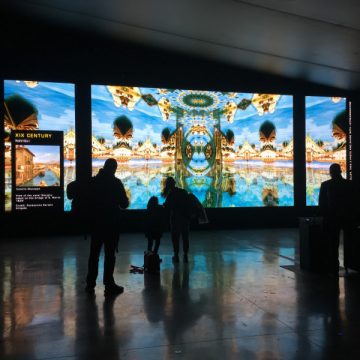 A Malpensa si vola con l’arte digitale nella storia di Milano