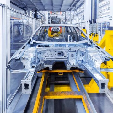 Impatto della Guerra sul mercato automotive secondo gli studi di EQUS Italia: fino al -20% sulle vendite da marzo