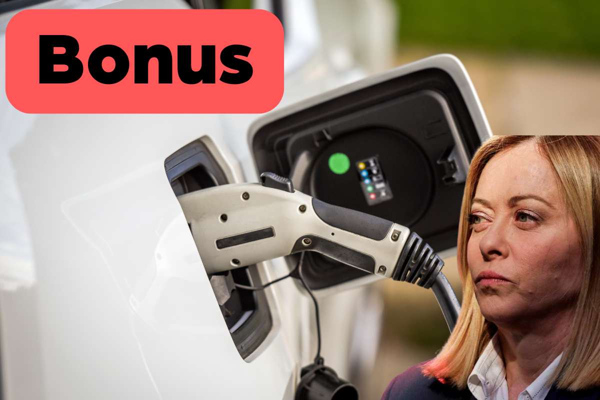 giorgia meloni, scritta bonus e auto elettrica 