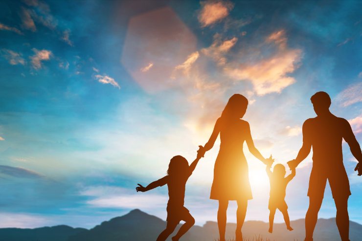 famiglia al tramonto 