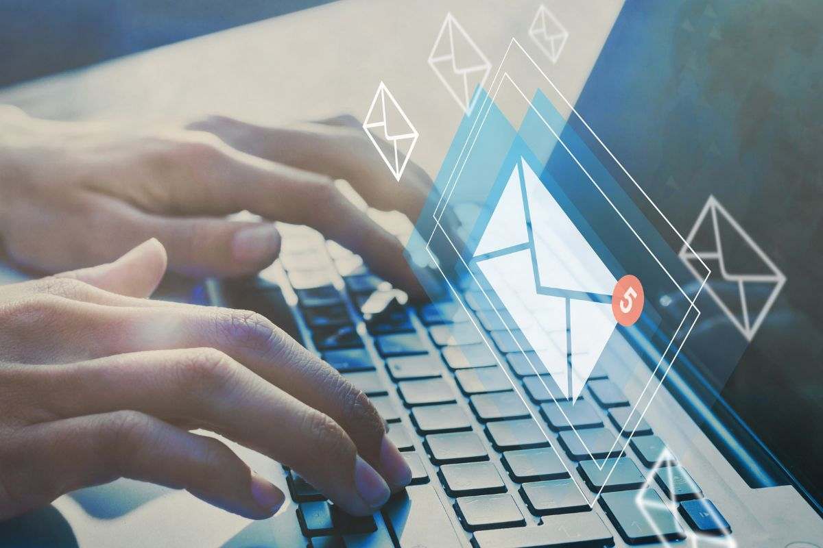 arrivo e invio email