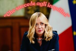 giorgia meloni e scritta